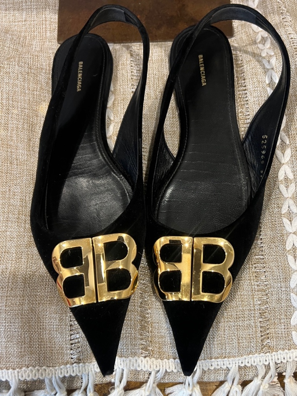 Balenciaga Black Flats Leather Slingback Pointed Toe Size 39 FREE-SHIPPING!